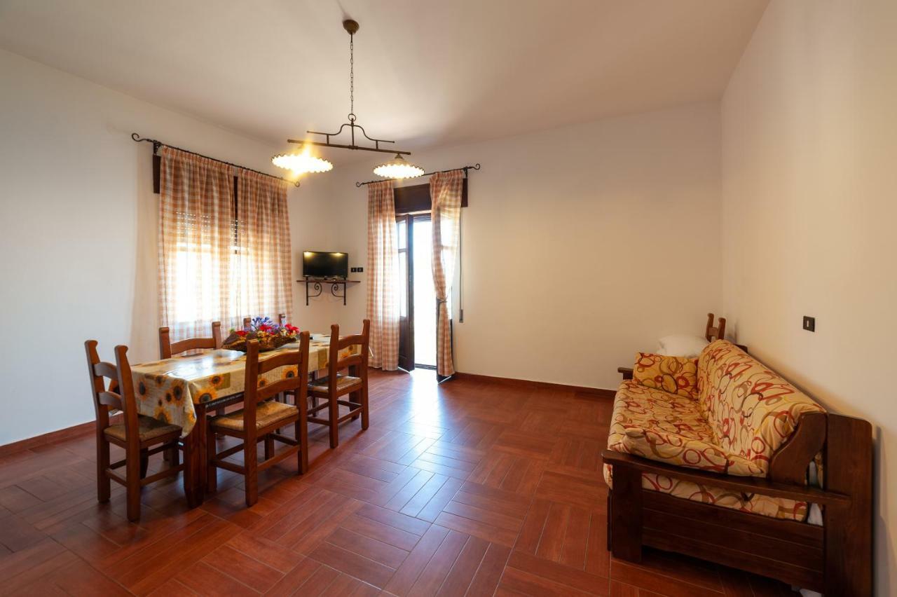 Azienda Agrituristica Le Terre Di San Leonardo Cetraro Exterior foto